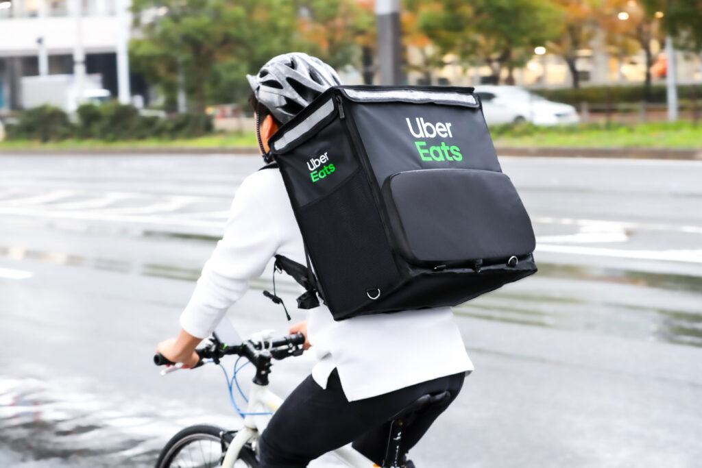 Uber Eatsの配達イメージ1/ミレアいんふぉ