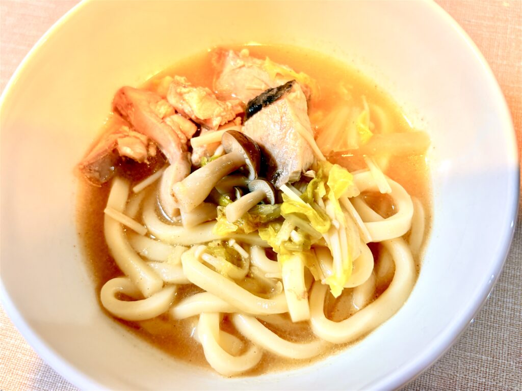 久世福商の粉末万能だしを使った鍋料理のイメージ画像／ミレアいんふぉ